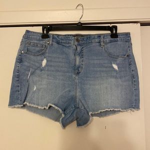 Torrid 18 cutoff shorts